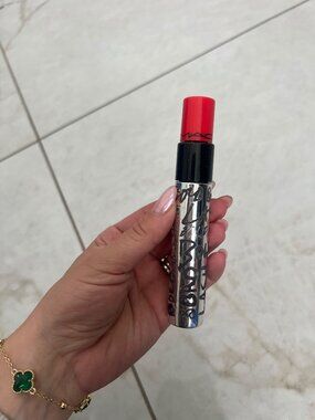 MAC Cosmetics Black Bold & Bad Lash Mascara Bold Black Size 8 g (0.28 oz)